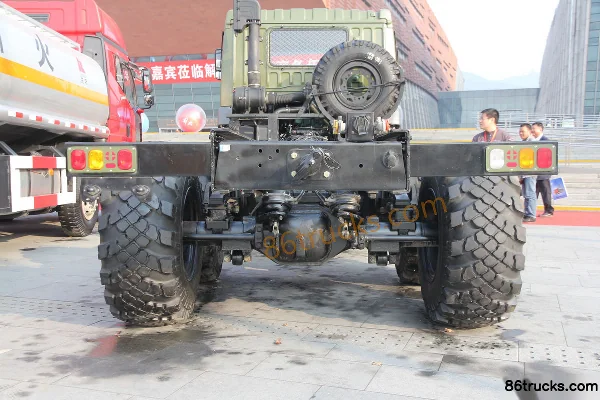 FAW Jiefang Aowei (J5P) camion lourd 310 ch 6X4(10 roues) camion porteur à ridelles Châssis (1) | 86Trucks