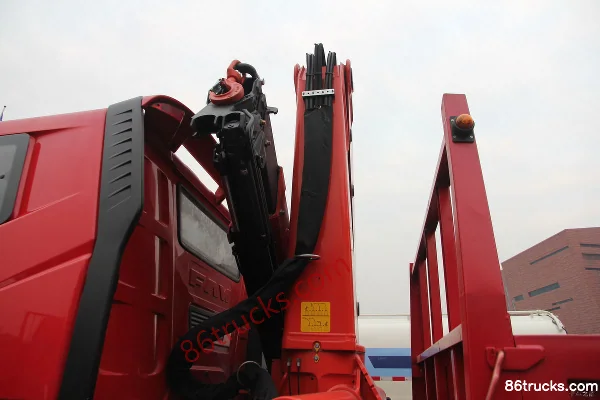 FAW Jiefang J6M 260hp 6X4(10 wheels) truck-mounted crane Chassis (1) | 86Trucks