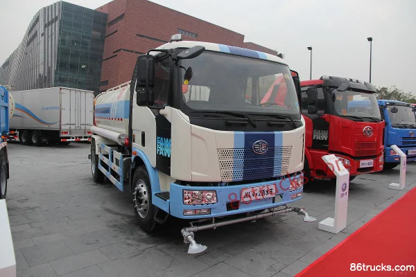 FAW Jiefang J6P 220 ch 4X2(6 roues) camion citerne d'arrosage Extérieur (3) | 86Trucks