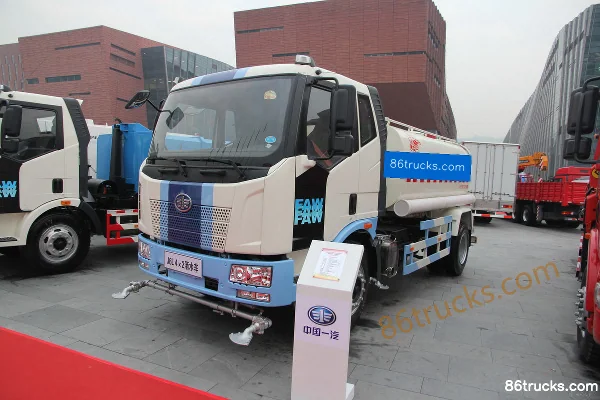 FAW Jiefang J6P 220 ch 4X2(6 roues) camion citerne d'arrosage Extérieur (2) | 86Trucks
