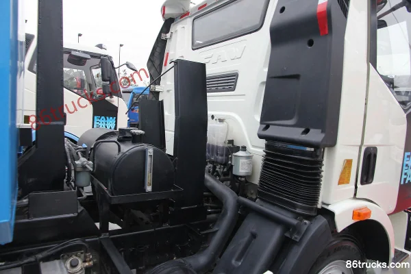 FAW Jiefang J6L 160 hp 4X2(6 wheels) Van Detachable Garbage Truck Cab (1) | 86Trucks