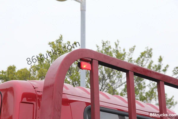 Yuejin Chaoyue C300 145 hp 4X2(6 wheels) 4.155m single-row cab flatbed light truck Body (2) | 86Trucks