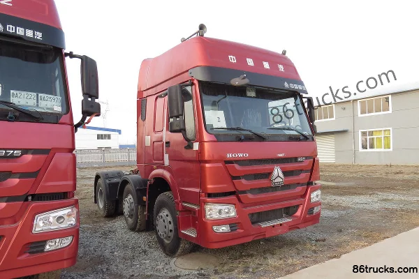 Sinotruk HOWO 336 hp 6X2(8 wheels) Tractor Truck Exterior (3) | 86Trucks