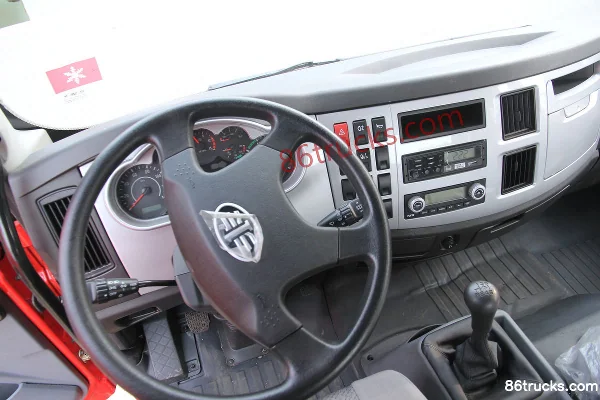 FAW Jiefang J6L Medium Truck 160hp 4X2(6 wheels) Cage Type Cargo Truck Cab (2) | 86Trucks