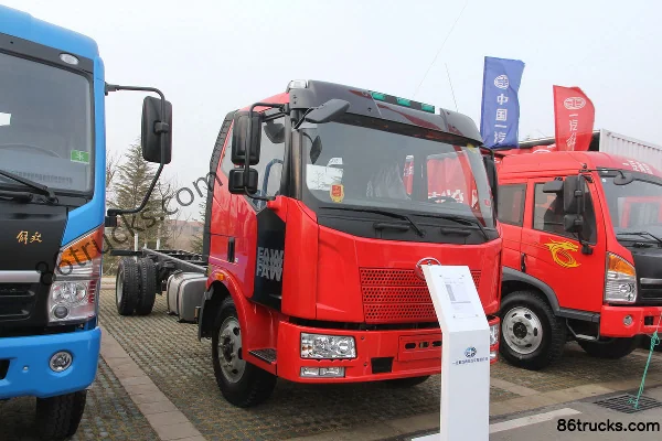 FAW Jiefang J6L Medium Truck 160hp 4X2(6 wheels) Cage Type Cargo Truck Exterior (3) | 86Trucks