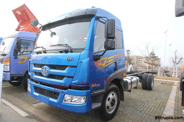FAW Jiefang Qingdao Lu V Medium Truck 180 hp 4X2(6 wheels) 6.75m stake truck Exterior (2) | 86Trucks