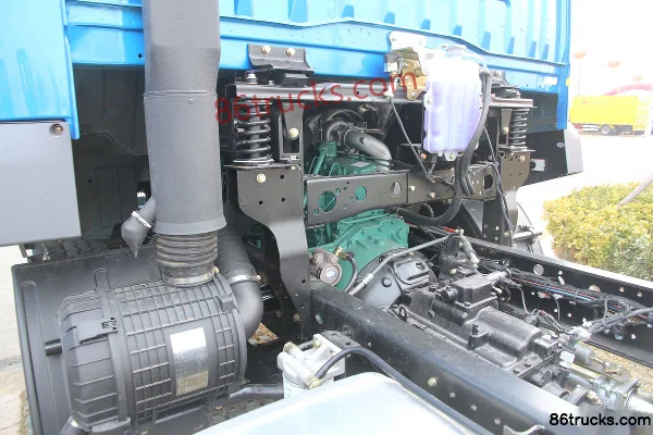FAW Jiefang Qingdao LuV Medium Truck 180hp 4X2(6 wheels) Cargo Truck (Chassis) Cab (3) | 86Trucks