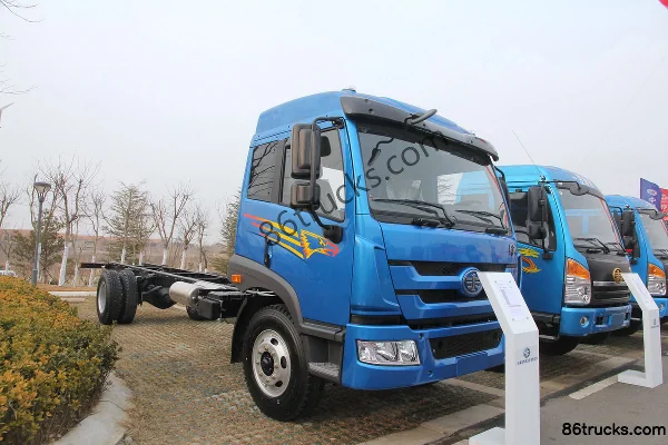 FAW Jiefang Qingdao LuV Medium Truck 180hp 4X2(6 wheels) Cargo Truck (Chassis) Exterior (3) | 86Trucks