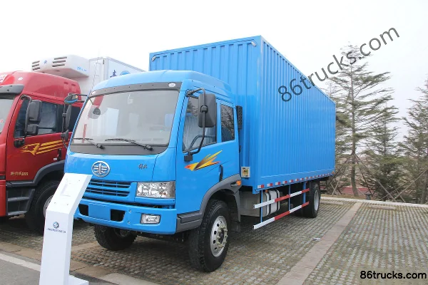 FAW Jiefang Qingdao Junwei (J5K) camion porteur 180 ch 4X2(6 roues) fourgon double cabine Extérieur