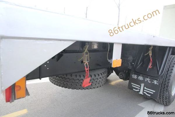 FAW Jiefang Qingdao Hanwei (J5M) camion porteur lourd 220 ch 6X2(8 roues) 9,5 m cabine approfondie fourgon (1) | 86Trucks