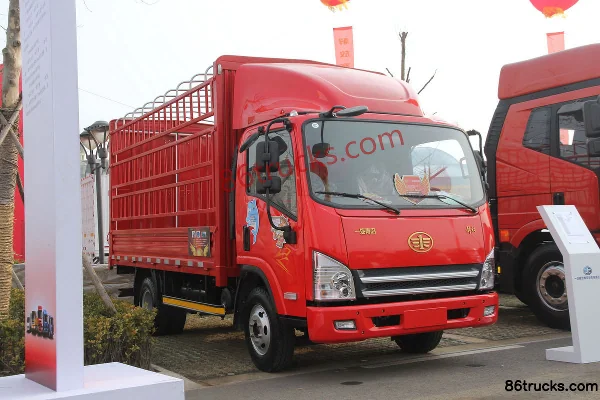 FAW Jiefang HuV 100hp 4X2(6 wheels) 4.2m Single Row Stake Light Truck Exterior (2) | 86Trucks