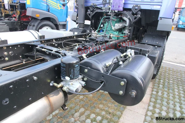 FAW Jiefang Qingdao Sailong camion porteur moyen 194 ch 4X2(6 roues) 7,2 m camion porteur à benne fermée cabine avancée (2) | 86Trucks