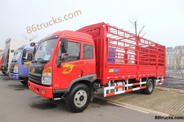 FAW Jiefang Qingdao Sailong Medium Truck 160 hp 4X2(6 wheels) 6.2m Cab-Over with Half-Sleeper Cage Cargo Truck Exterior (3) | 86Trucks