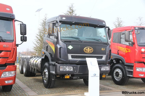 FAW Jiefang Qingdao New Dawei Heavy Truck 350 hp 6X4(10 wheels) 5.4 m LNG Dump Truck Exterior