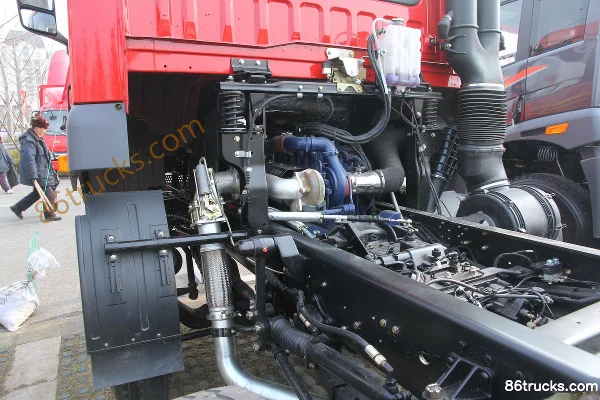 FAW Jiefang Qingdao New Hanwei J5M Heavy Truck 280hp 8X4(12 wheels) 7m LNG Dump Truck Chassis (1) | 86Trucks
