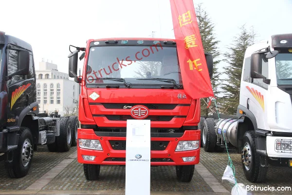 FAW Jiefang Qingdao New Hanwei J5M Heavy Truck 280hp 8X4(12 wheels) 7m LNG Dump Truck Exterior