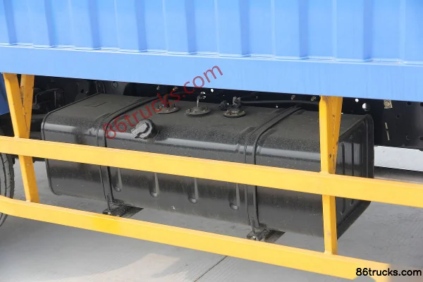 JMC Kairui 800H Standard Edition 152 hp 4X2(6 wheels) 4.675m cab-over van light truck Chassis (2) | 86Trucks