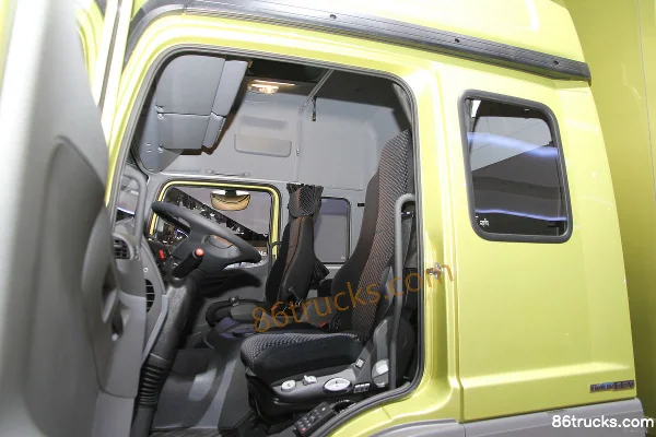 Mercedes-Benz Atego Medium Truck 238hp 4X2(6 wheels) Box Cargo Truck (Model 1224) Cab (2) | 86Trucks