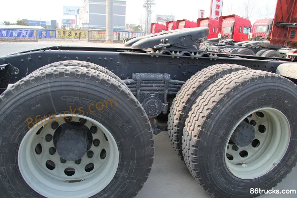 Union Truck U420 420 hp 6X4(10 wheels) Tractor Truck Chassis (3) | 86Trucks