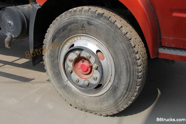 Dongfeng Kangba camion porteur 140 ch 4X2(6 roues) 6,7 m plateau à ridelles Châssis (1) | 86Trucks