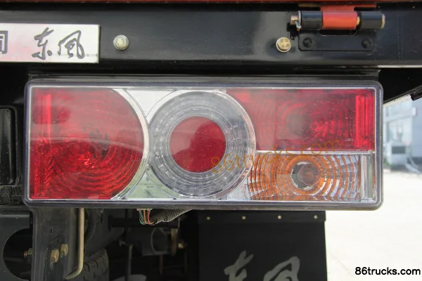 Dongfeng Kaipute E280 116hp 4X2(6 wheels) 3.9m semi-panel flatbed light truck Chassis (2) | 86Trucks