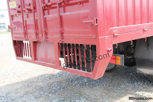 Foton Ruowo RC1 140 hp 4X2(6 wheels) 6.7m Cargo Truck Chassis (2) | 86Trucks