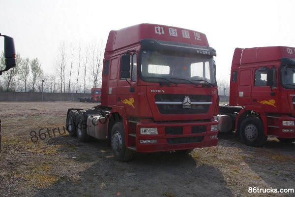 Sinotruk HOKA H7 Heavy Truck 375 hp 6X4(10 wheels) Tractor Truck Exterior (2) | 86Trucks
