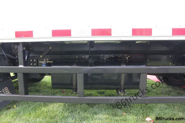 Dayun Aopuli 130hp 4X2(6 wheels) 3.85m half-cab van light truck Chassis (3) | 86Trucks