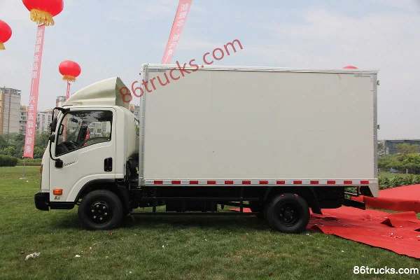 Dayun Aopuli 130hp 4X2(6 wheels) 3.85m half-cab van light truck Exterior (3) | 86Trucks