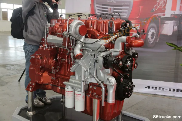 United Power YC6K13N400-50 400 hp 13L China V Natural Gas Engine Exterior (3) | 86Trucks