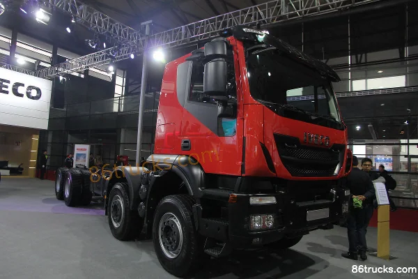 IVECO Trakker series heavy truck 500 hp 8X4(12 wheels) dump truck (chassis) Exterior (2) | 86Trucks