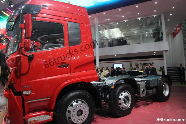 Dongfeng Commercial Vehicle Tianlong heavy truck 340 hp 6X2(8 wheels) tractor truck Exterior (3) | 86Trucks