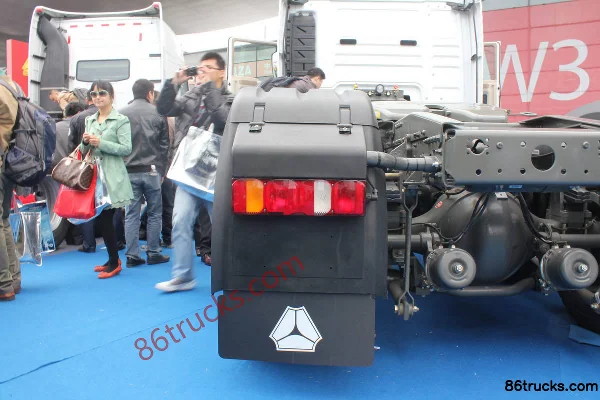Sinotruk Sitrak C7H Heavy Truck 360 hp 6X4(10 wheels) Tractor Truck Chassis (3) | 86Trucks