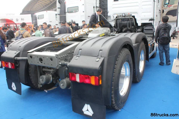 Sinotruk Sitrak C7H Heavy Truck 360 hp 6X4(10 wheels) Tractor Truck Chassis (1) | 86Trucks