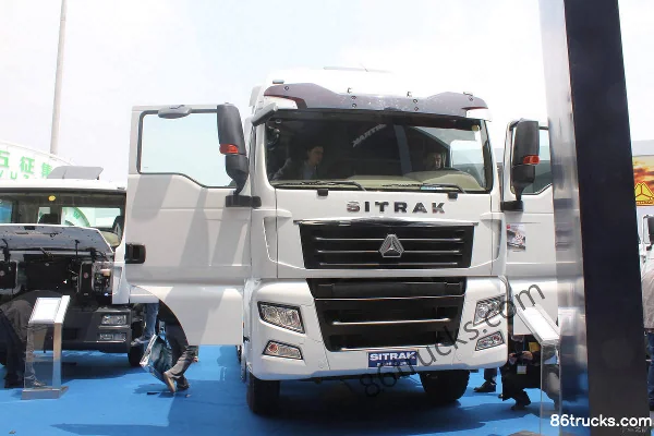 Sinotruk Sitrak C7H Heavy Truck 360 hp 6X4(10 wheels) Tractor Truck Exterior (2) | 86Trucks
