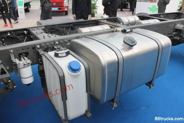 Sinotruk SITRAK C5H camion moyen 180 ch 4X2(6 roues) châssis de camion porteur (3) | 86Trucks