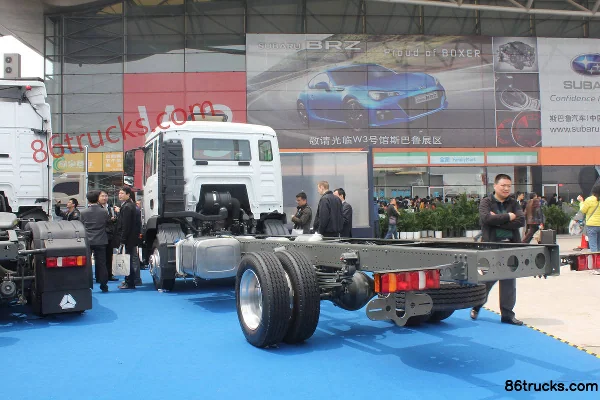 Sinotruk SITRAK C5H camion moyen 180 ch 4X2(6 roues) châssis de camion porteur Extérieur (3) | 86Trucks