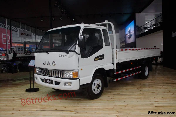 JAC Junling W530 154 ch 4X2(6 roues) 6,8 m Camion Porteur à Plateforme Surélevée Extérieur (3) | 86Trucks