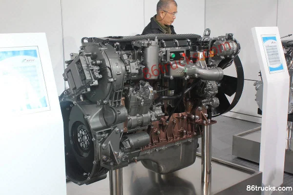 SAIC Fiat Powertrain Hongyan Cursor C9.340 (F2CE0681C*B052) 340 ch 9 L China III moteur diesel Extérieur (2) | 86Trucks
