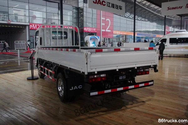 JAC Shuailing K340 115 ch 4X2(6 roues) camion léger à ridelles à cabine simple 4,23 m (conduite à droite) Carrosserie (3) | 86Trucks