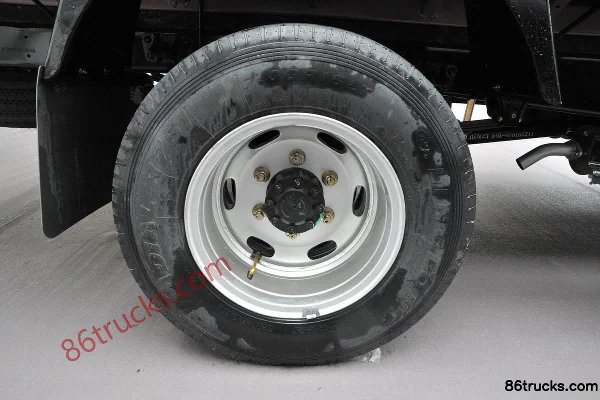 Feidi A3 série 109 ch 4X2(6 roues) camion plateau léger 3,8 m cabine avec couchette Châssis (2) | 86Trucks