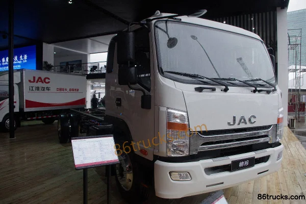 JAC Shuailing H470 141 ch 4X2(6 roues) camion porteur à ridelles 6,2 m cabine avancée Extérieur (3) | 86Trucks