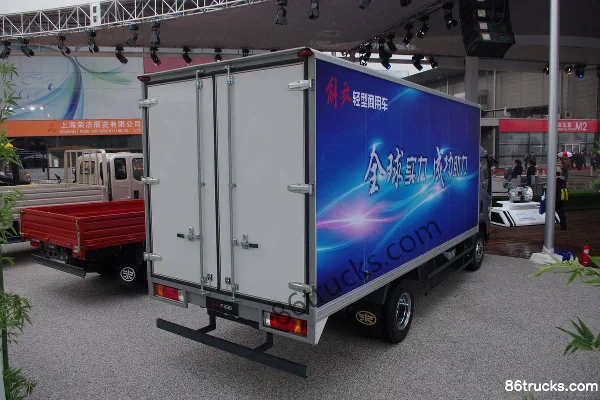 FAW-GM F330 Subo 150 ch 4X2(6 roues) camion léger fourgon 5,2 m à cabine simple Extérieur (3) | 86Trucks