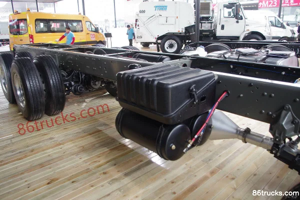 JAC Gallop K3 Series Heavy Truck 270 hp 8X4(12 wheels) Flatbed Cargo Truck Chassis (3) | 86Trucks