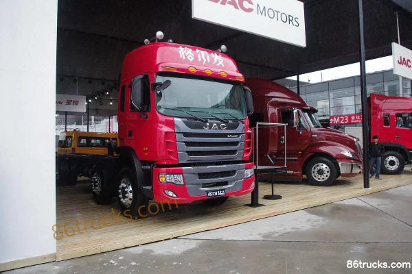 JAC Gallop K3 Series Heavy Truck 270 hp 8X4(12 wheels) Flatbed Cargo Truck Exterior (3) | 86Trucks