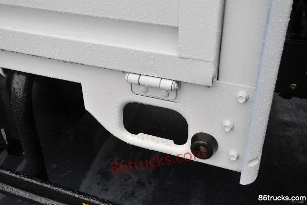 Jinbei Jinyun 108 hp 4X2(6 wheels) 3.8m Semi-Row Flatbed Light Truck Body (3) | 86Trucks