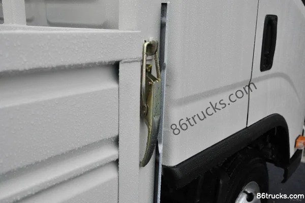 Jinbei Jinyun 108 hp 4X2(6 wheels) 3.8m Semi-Row Flatbed Light Truck Body (2) | 86Trucks
