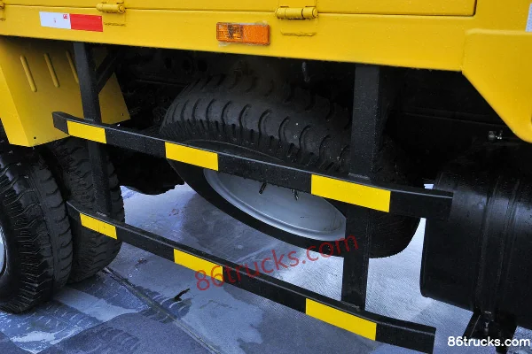 Jinbei Hedongli 140hp 4X2(6 wheels) 3.91m dump truck Chassis (2) | 86Trucks