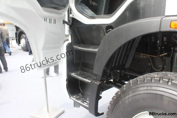 Sinotruk HOWO T7H camion benne 440 ch 6X4(10 roues) 6,3 m Cabine (3) | 86Trucks