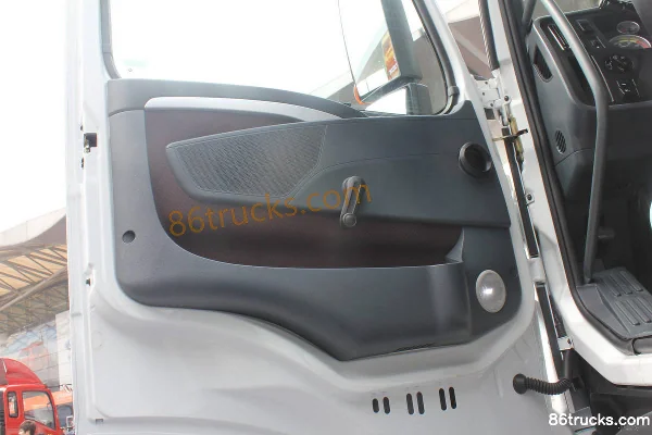 Sinotruk HOWO T7H camion benne 440 ch 6X4(10 roues) 6,3 m Cabine (2) | 86Trucks